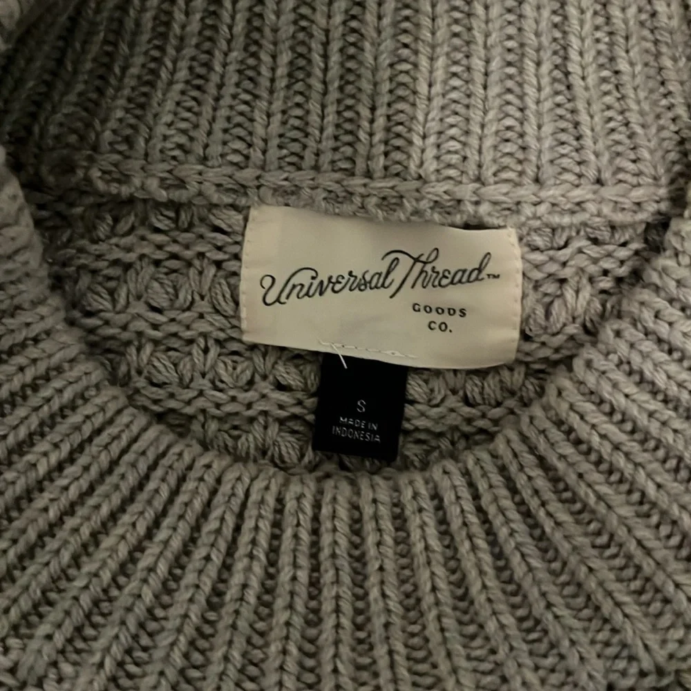 Universal Thread Sweater - Picture 2 of 3